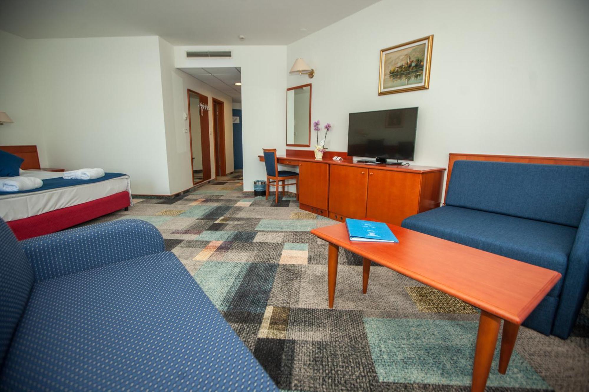 Hotel Toplice - Terme Catez Чатеж-об-Саві Екстер'єр фото